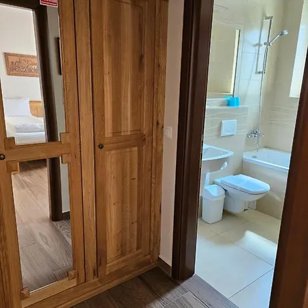 Guest house Pension Aquaris 3*
